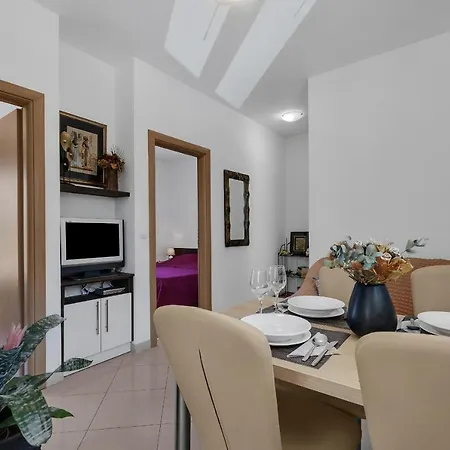 Apartment Marinero