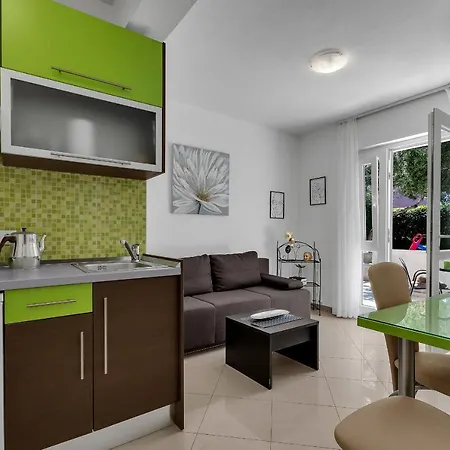 Marinero Μακάρσκα